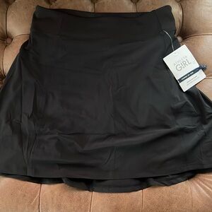NWT Skort